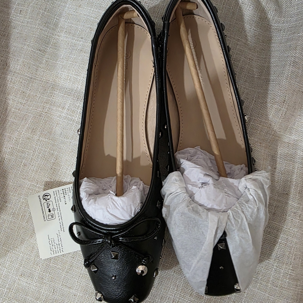 Elegant Black Studded‎ Flats - Picture 7 of 8